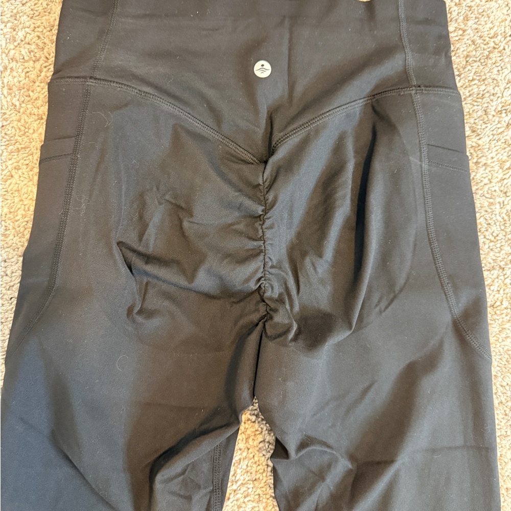 Halara High-Waisted Butt Lift / Scrunch Leggings
